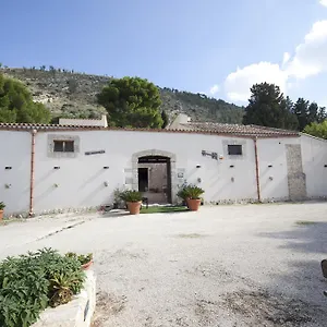 Turismo Rurale Baglio Fastuchera 3* Alcamo