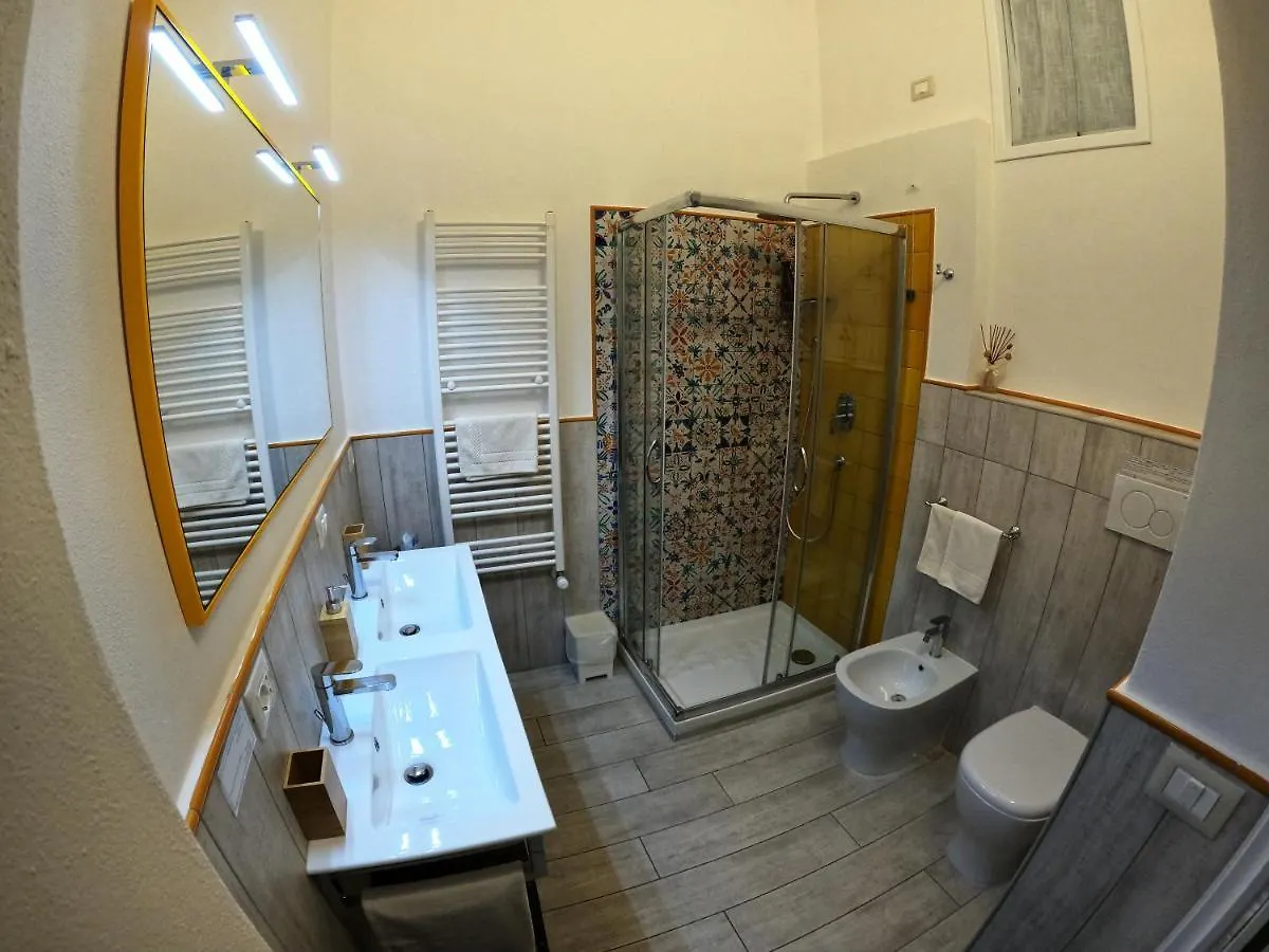Five Roses Bed & Breakfast Pisa