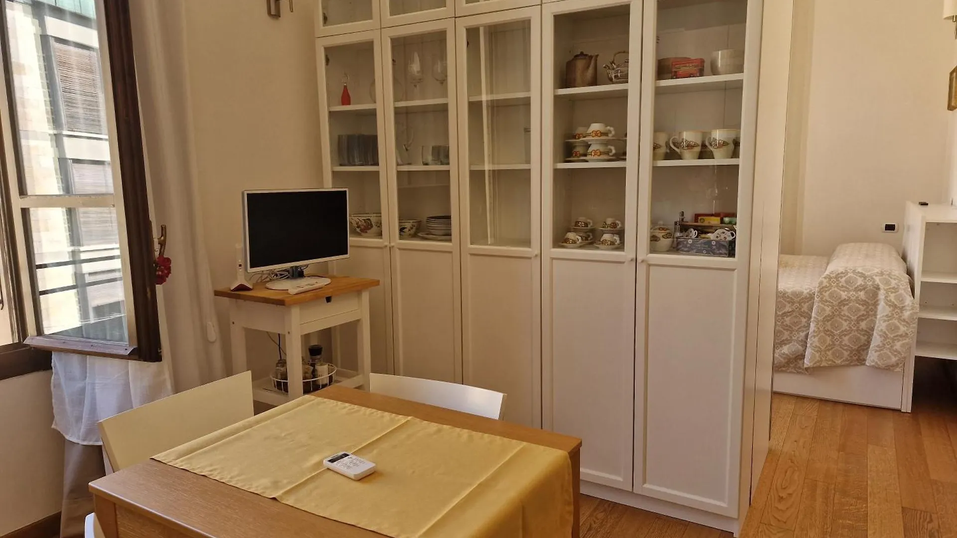 Five Roses Bed & Breakfast Pisa Italy
