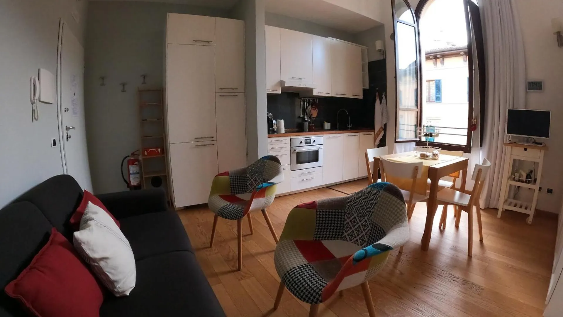 Five Roses Bed & Breakfast Pisa