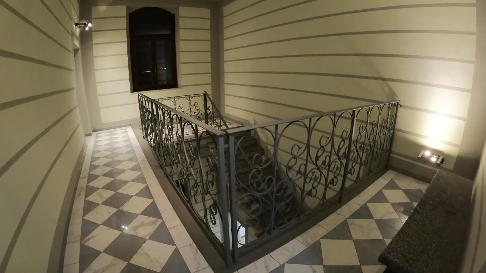 Five Roses Bed & Breakfast Pisa